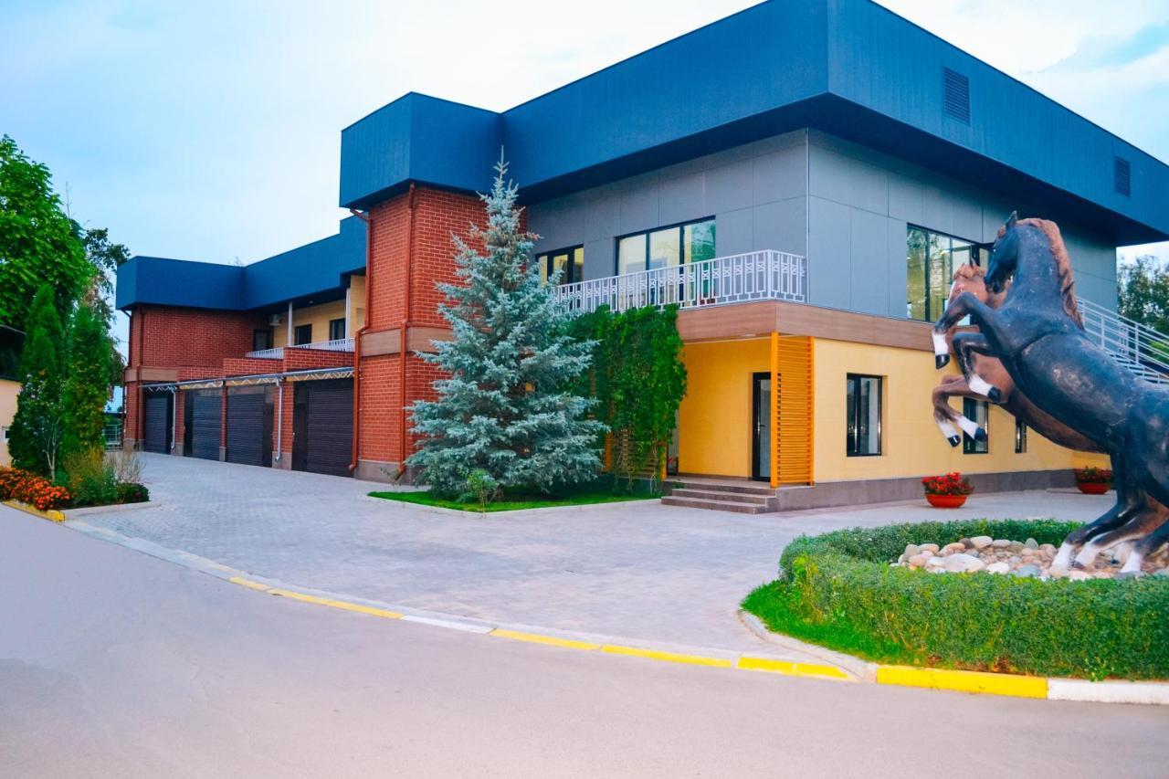 Gоlden Dragon Villa Hotel Biškek Exteriér fotografie