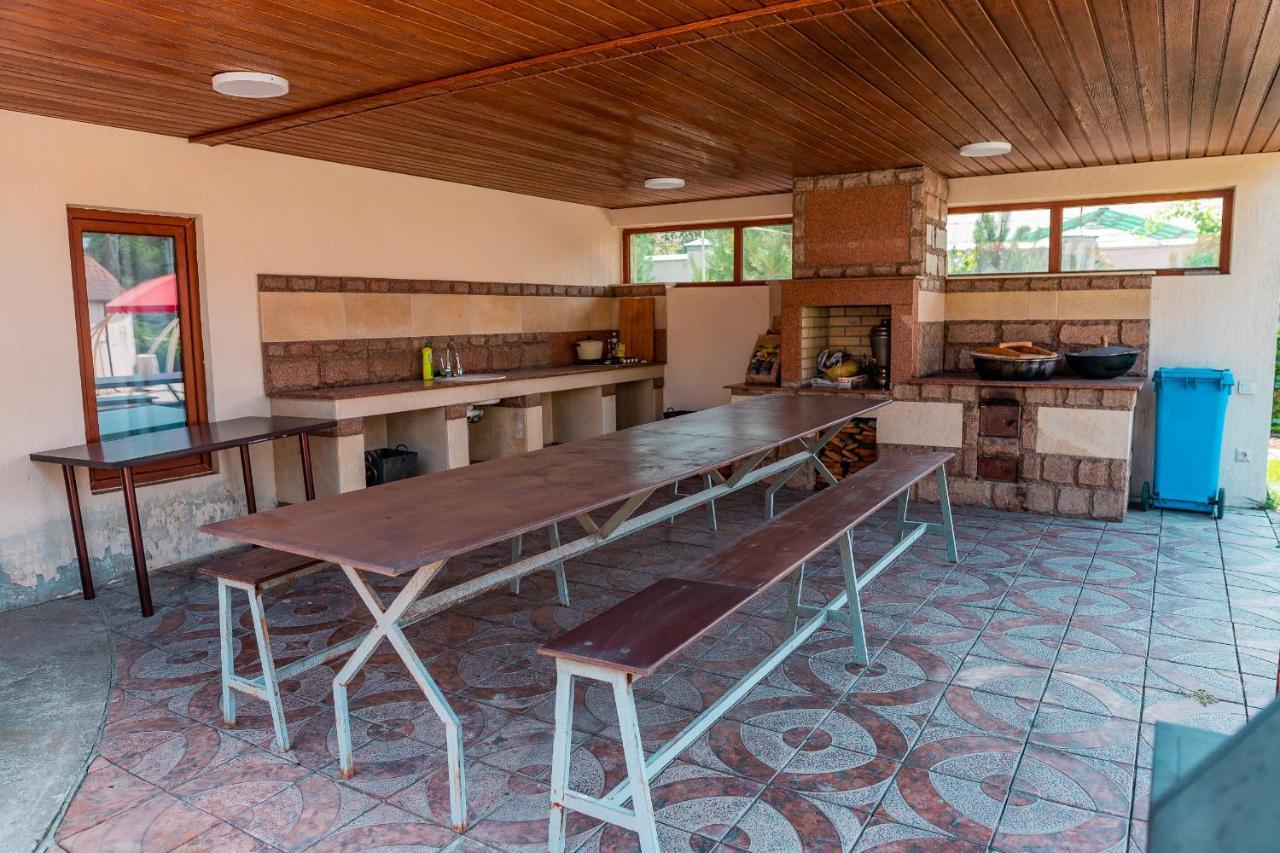 Gоlden Dragon Villa Hotel Biškek Exteriér fotografie